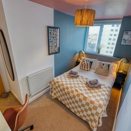 Winter Special Offer!! Cosy 2-Br Stunning City Apartment, Spacious, Sleeps 6, With Onsite Parking - Near Gunwharf Quays & Beach - By Blue Puffin Stays Portsmouth Exterior foto